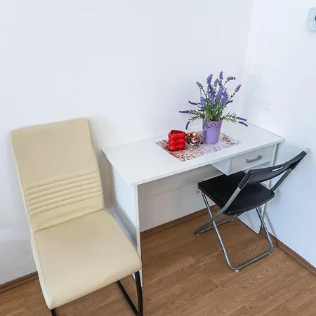 Wenceslas Square 2 Bedroom Apartment Prague Exterior photo