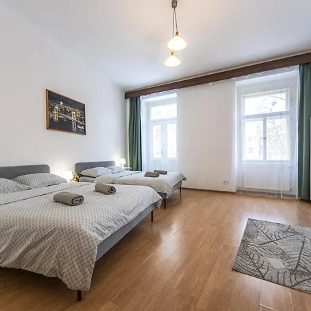 Wenceslas Square 2 Bedroom Apartment Prague Exterior photo